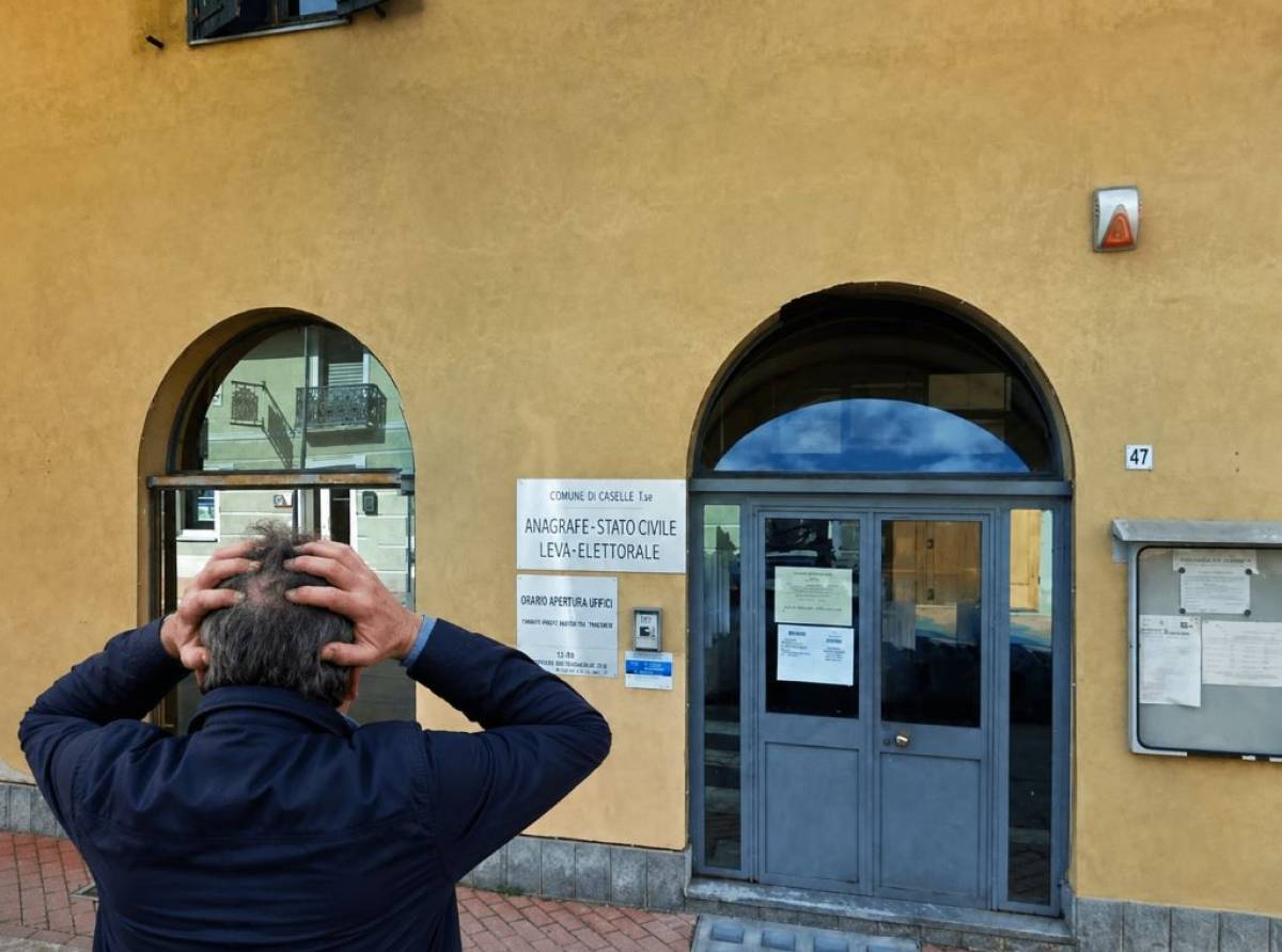 Il caso Via Cravero accende lo scontro politico. Milano: «Tre aste deserte e nessuna strategia chiara»
